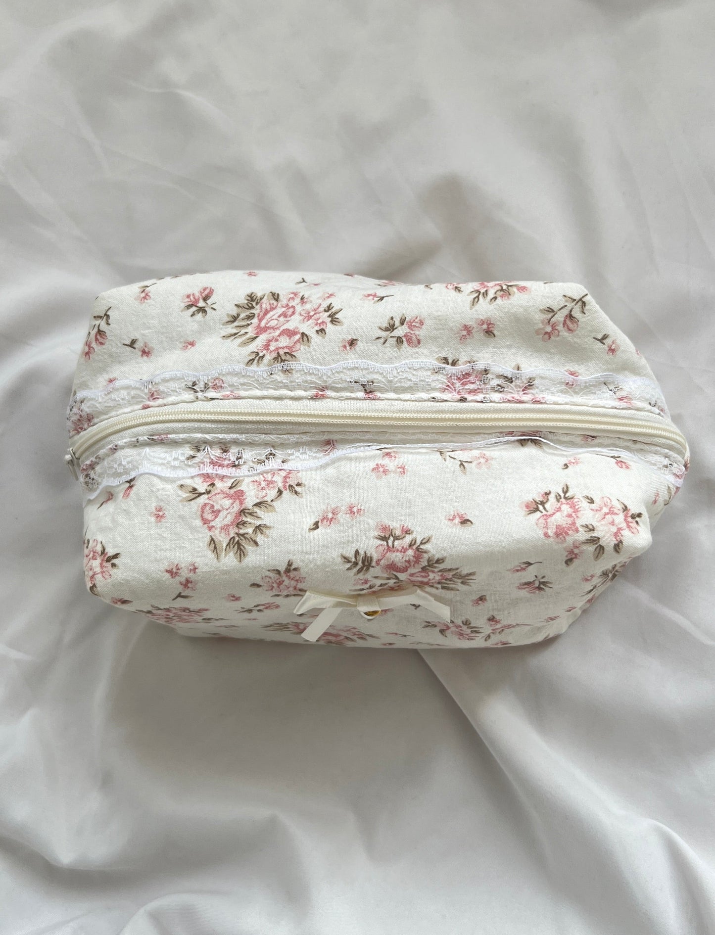 Coquette Cotton Pouch