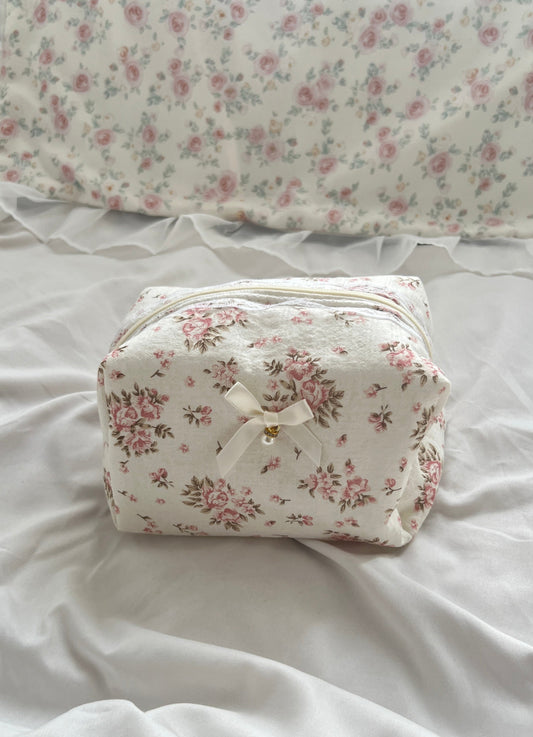 Coquette Cotton Pouch